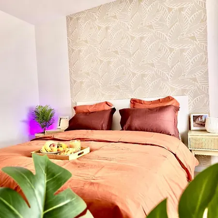 Appartement T2 Cosy à 5min Du Métro Et Avec Place De Parking Privée *